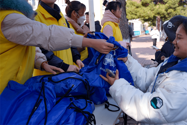 真人庄闲游戏官网助力青少年艾滋病防治专题论坛顺利召开